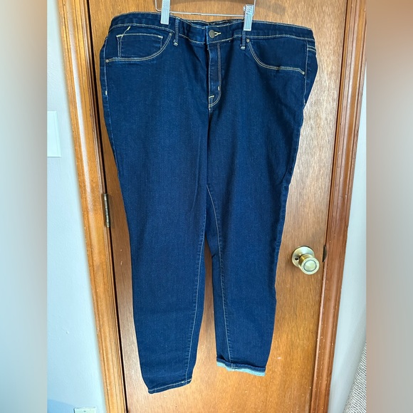 Jeans - Picture 2 of 4